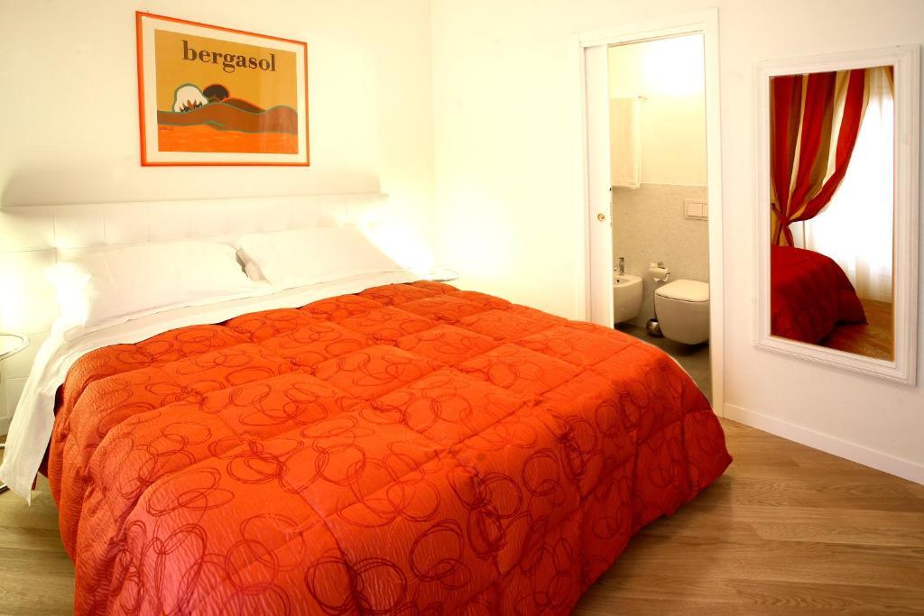 R&B Santo Stefano Bed & Breakfast Bologna Phòng bức ảnh