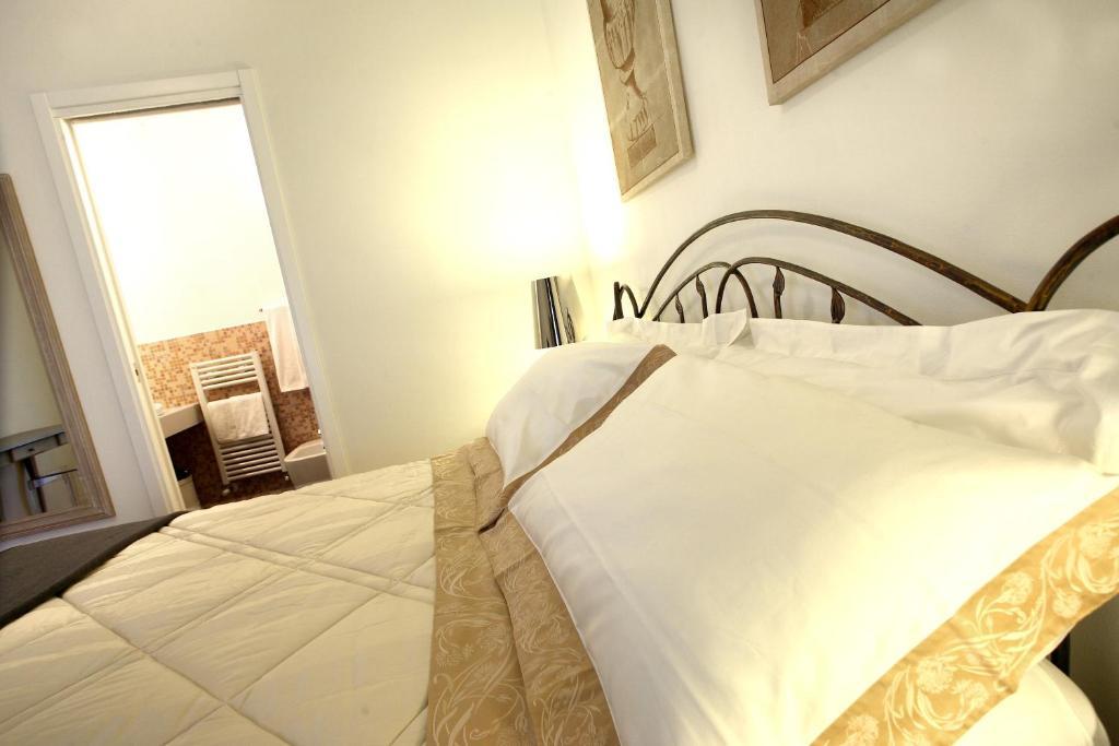 R&B Santo Stefano Bed & Breakfast Bologna Phòng bức ảnh